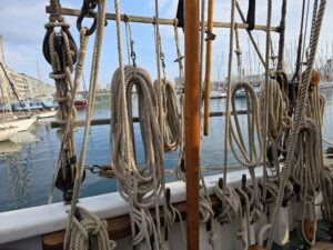 Rangement au cordeau